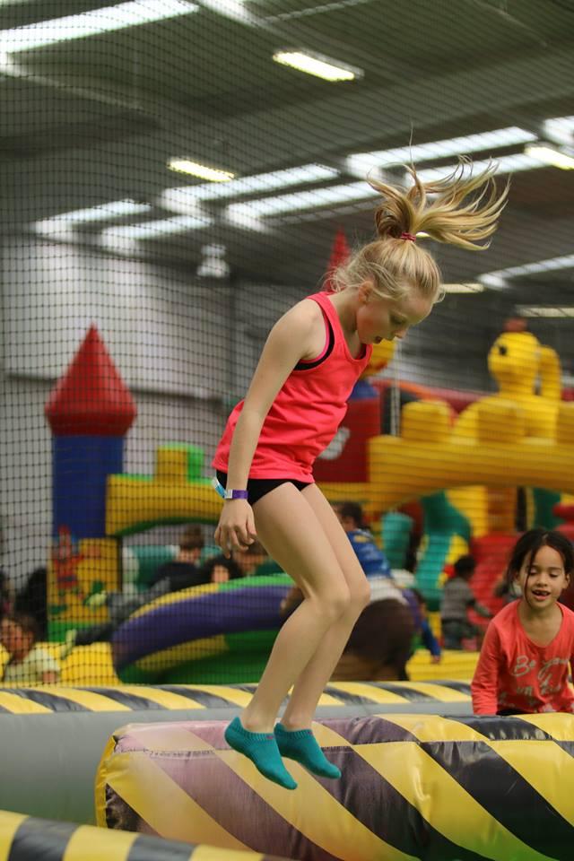 Challenging the meltdown inflatable obstacle!