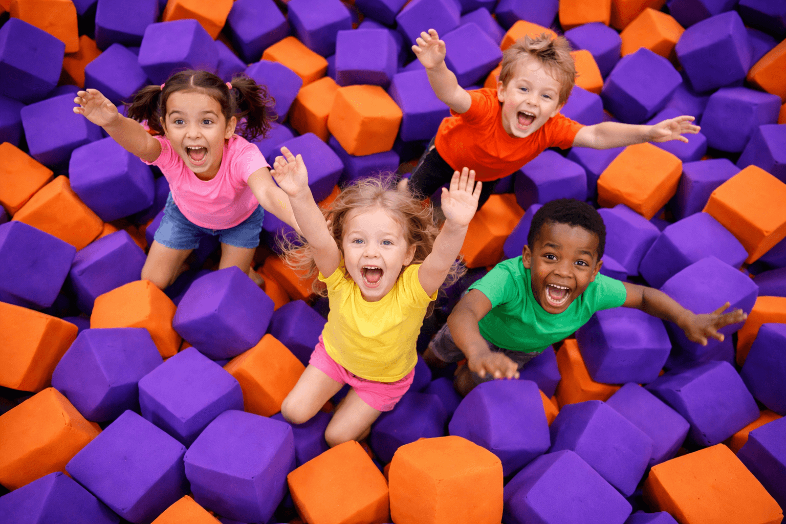 SlamJump Kids Foam Pit